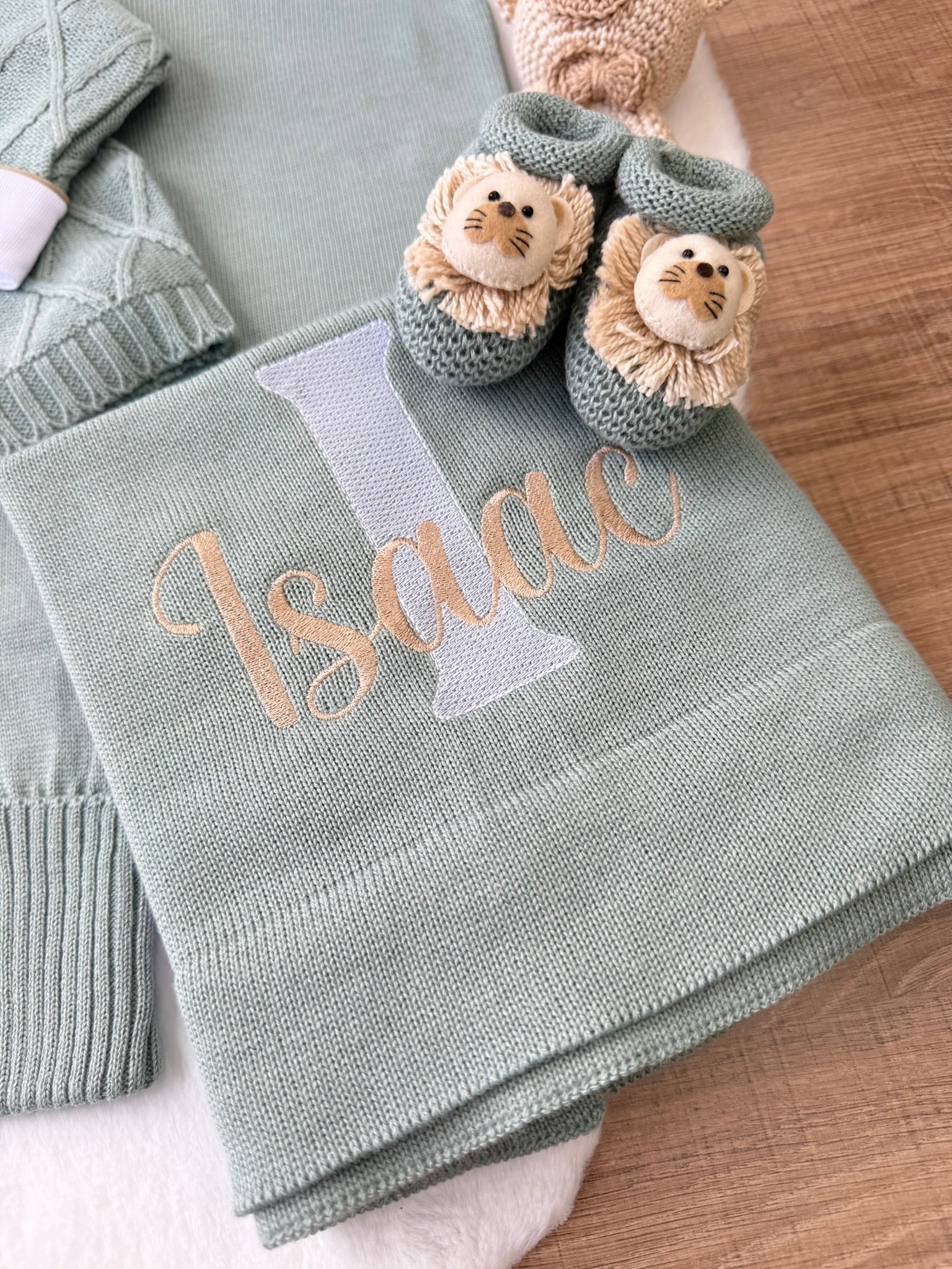 KIT SAIDA MATERNIDADE ISAQUE VERDE MARÉ 5 PEÇAS PERSONALIZADO