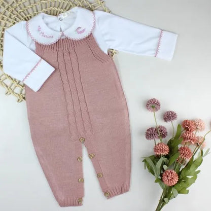 Saída De Maternidade Feminina Bebê Tricô Laura 7 Peças - ACOMPANHA BODY PERSONALIZADO À MÃO                                                                        Rosê