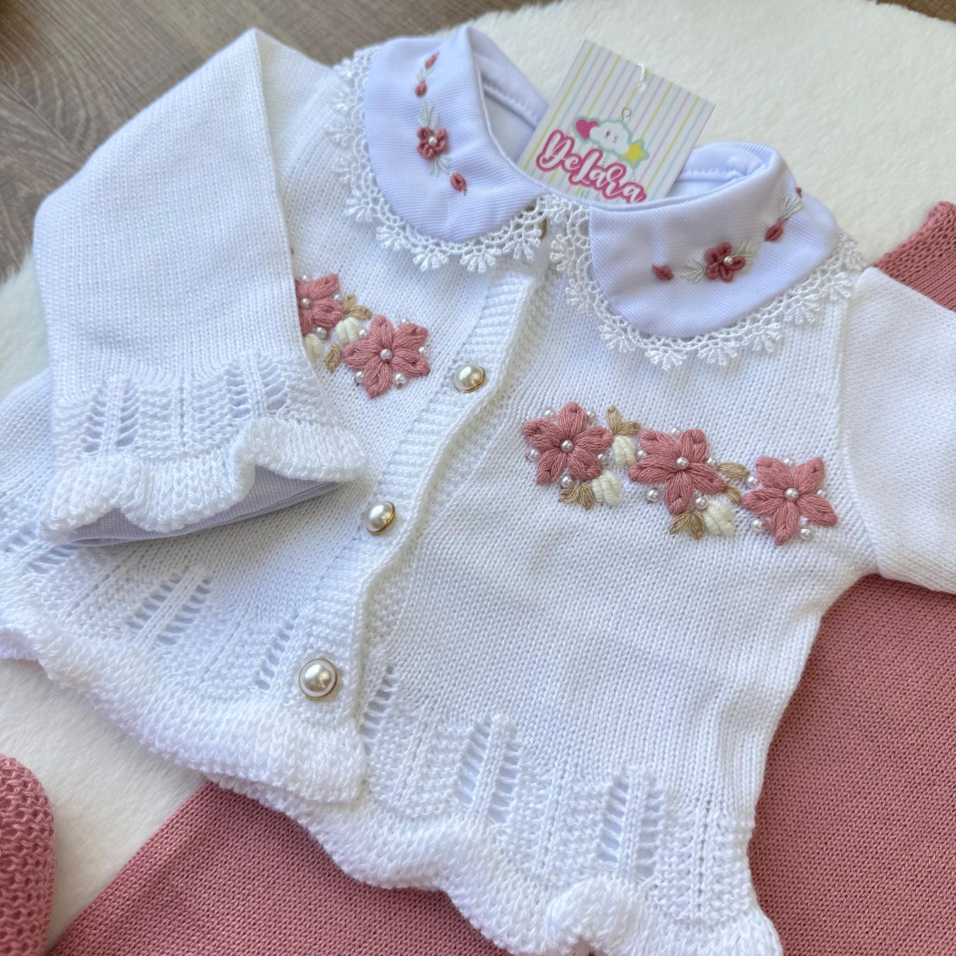 Kit Exclusivo Helena Rosé  Saída de Maternidade em Tricot com 6 Peças