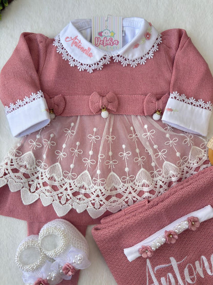 KIT SAIDA DE MATERNIDADE NICOLLE ROSE 6 PEÇAS PERSONALIZADO (RENDA CORAÇÃO)