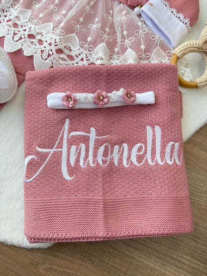 KIT SAIDA DE MATERNIDADE NICOLLE ROSE 6 PEÇAS PERSONALIZADO (RENDA CORAÇÃO)