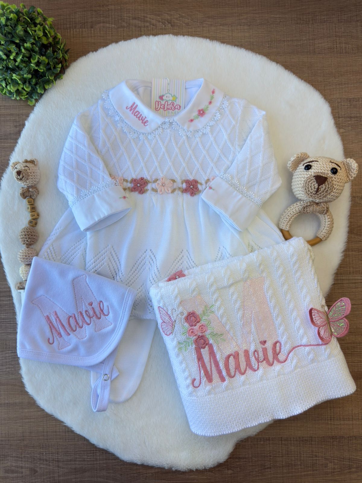 KIT SAIDA MATERNIDADE AURORA BRANCA 6 PEÇAS PERSONALIZADO