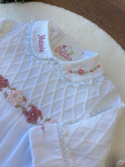 KIT SAIDA MATERNIDADE AURORA BRANCA 6 PEÇAS PERSONALIZADO