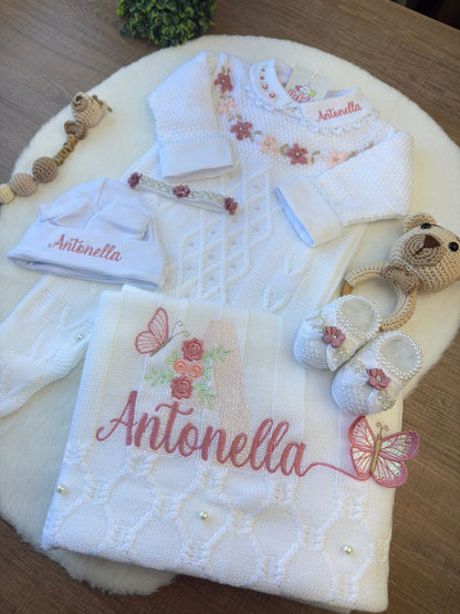 KIT SAIDA MATERNIDADE ISABELA BRANCO 7 PEÇAS PERSONALIZADO