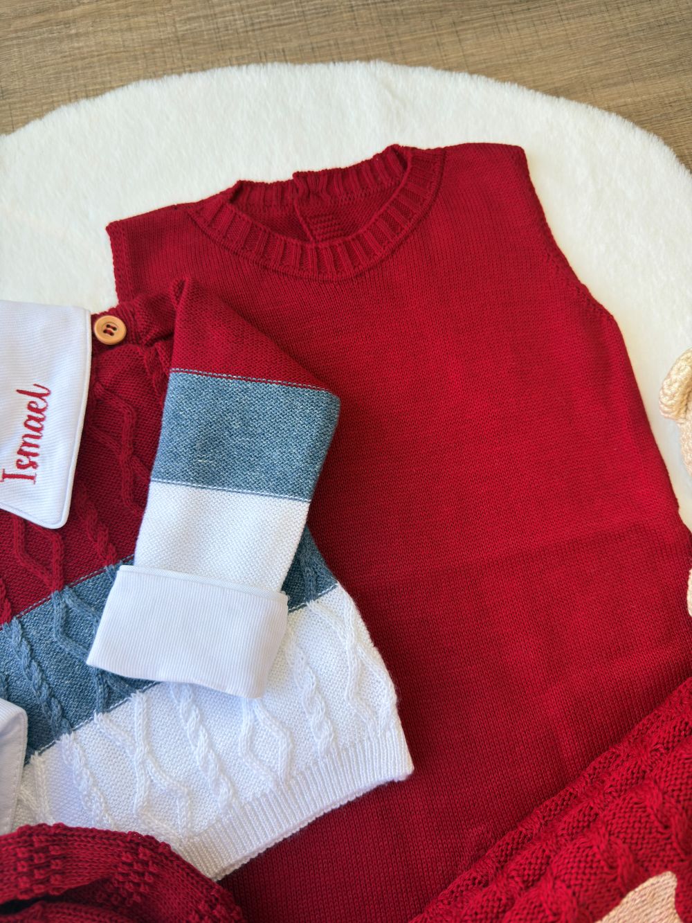 KIT SAIDA MATERNIDADE THEO URSO VERMELHO 7 PEÇAS PERSONALIZADO
