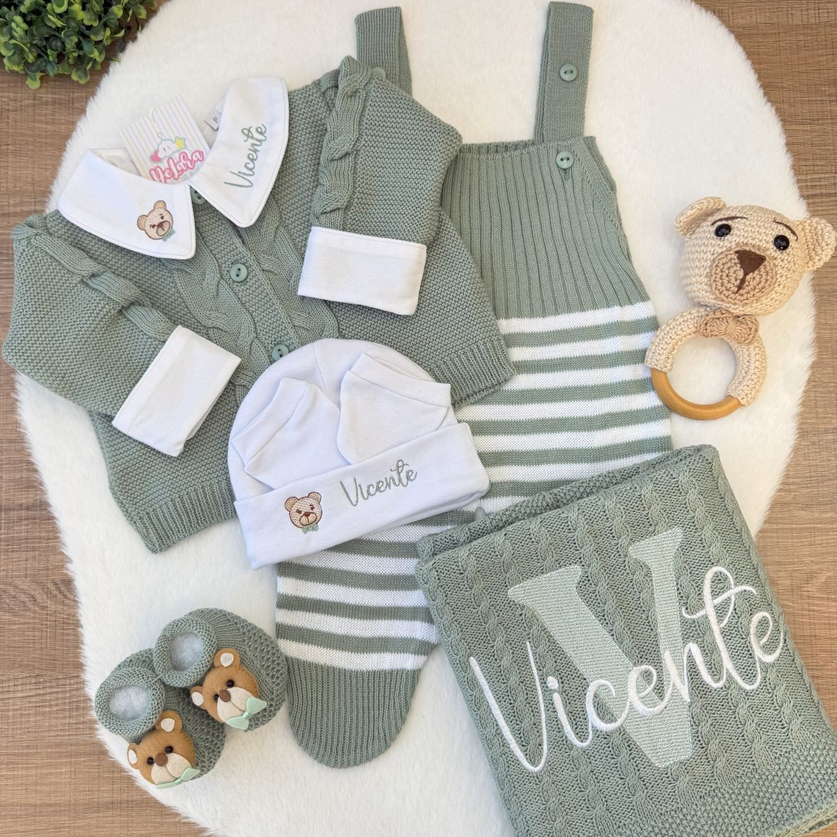 KIT VICENTE - SAÍDA DE MATERNIDADE COMPLETA DE TRICOT 7 PEÇAS URSO