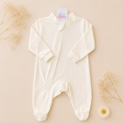 MACACÃO BEBÊ COM ZÍPER E PÉ FECHADO - ESTAMPAS EXCLUSIVAS