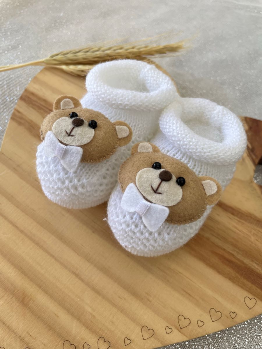 SAPATINHO URSO GRAVATA BRANCO